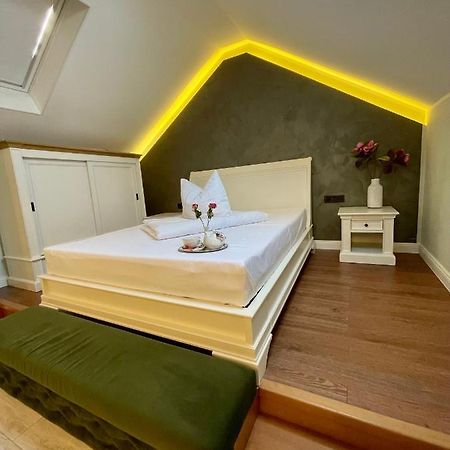 Casa Del Sole Hotel Alba Iulia Buitenkant foto