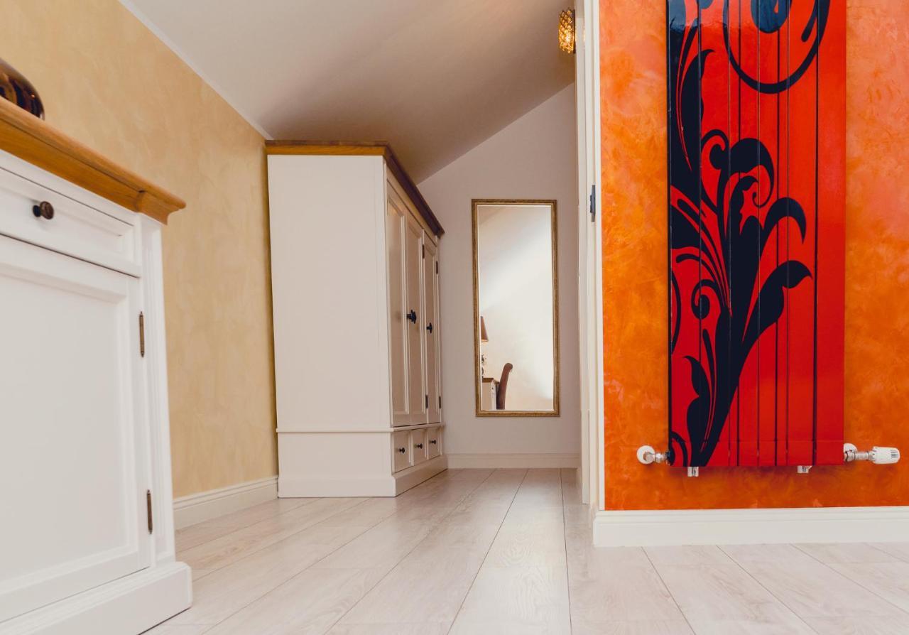 Casa Del Sole Hotel Alba Iulia Buitenkant foto